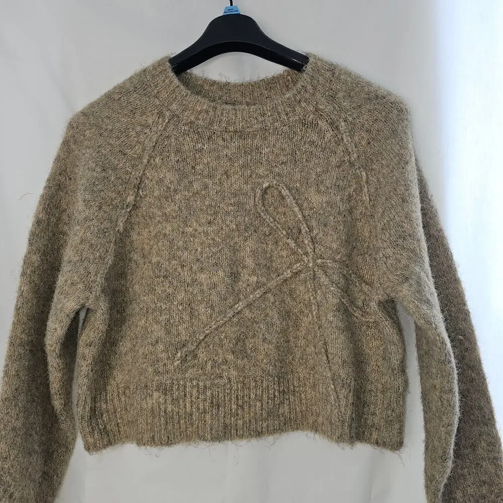 American Eagle Women's Cozy Bow Sweater Size Large